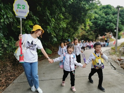 回忆红色历史长廊 丰富闽南民俗风情 --记厦门市同安区实验幼儿园鑫龙谷研学主题活动报道